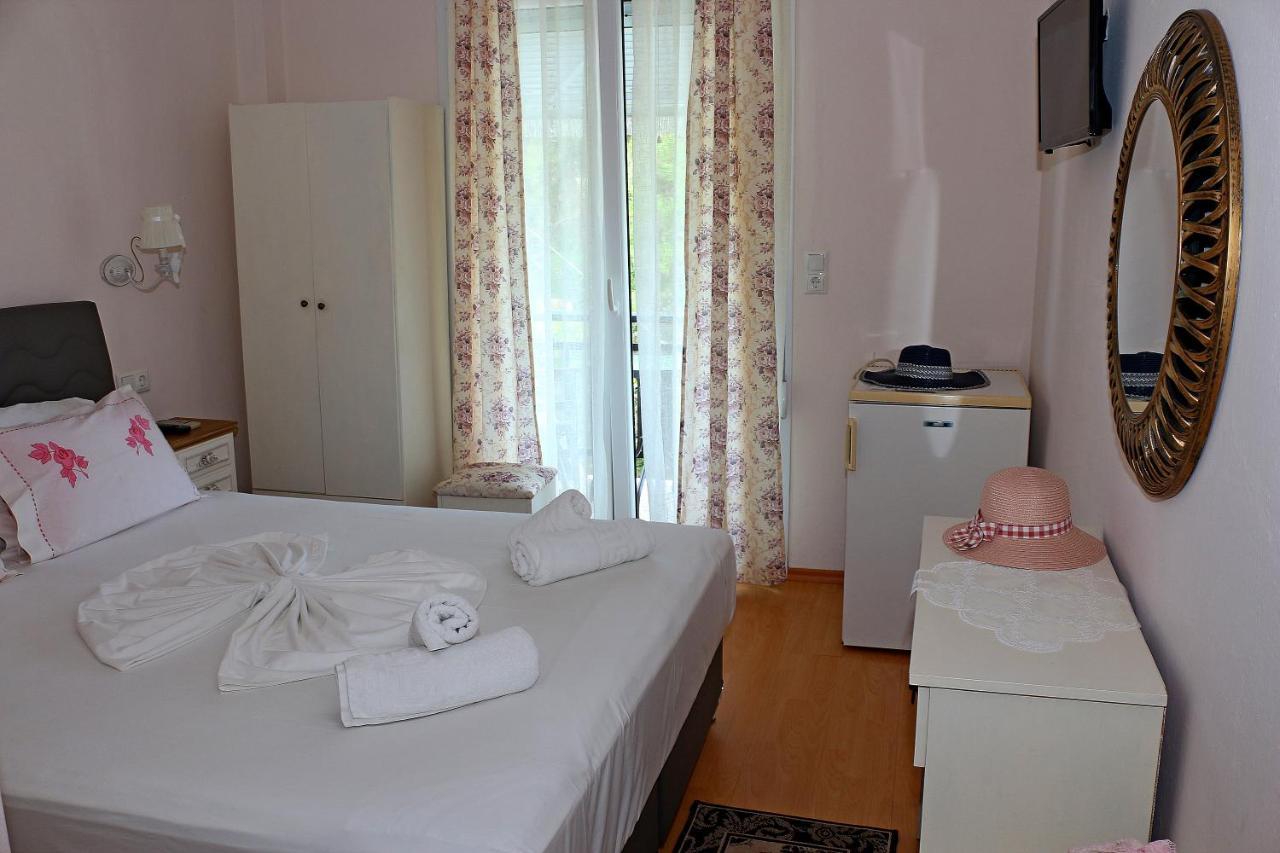 Kristal Hotel 프리노스 외부 사진